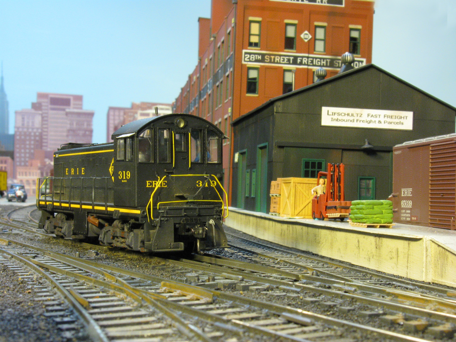 28th St Pennsylvania Warehouse and Erie 319